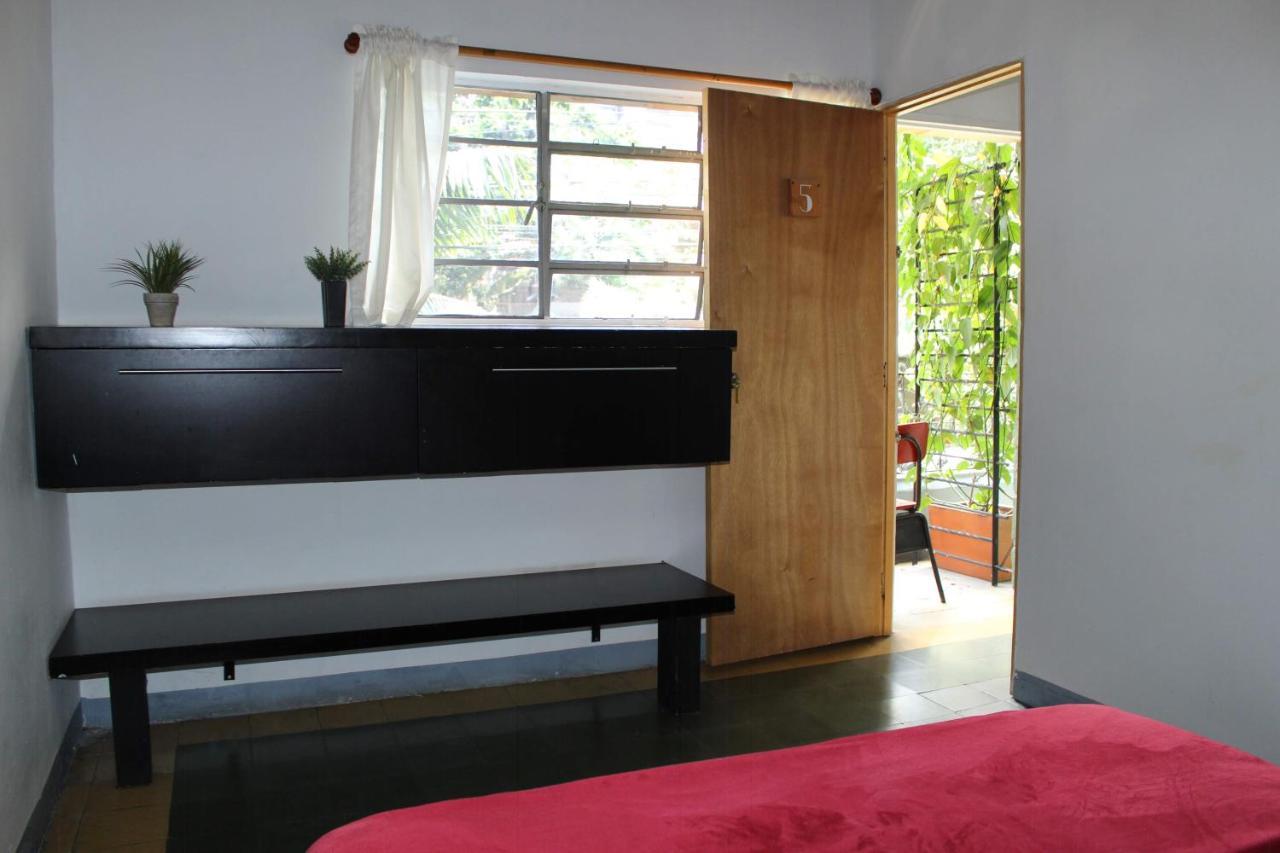 Hostal Casa Estacion Medellín Esterno foto