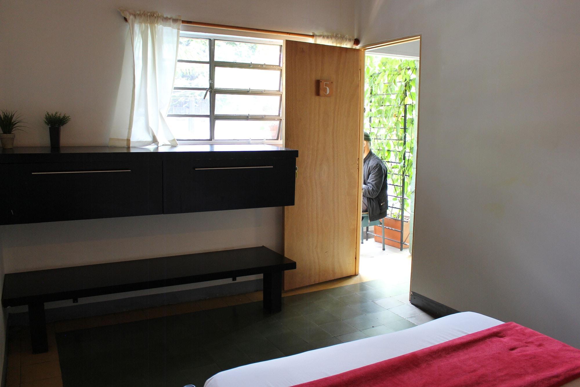 Hostal Casa Estacion Medellín Esterno foto