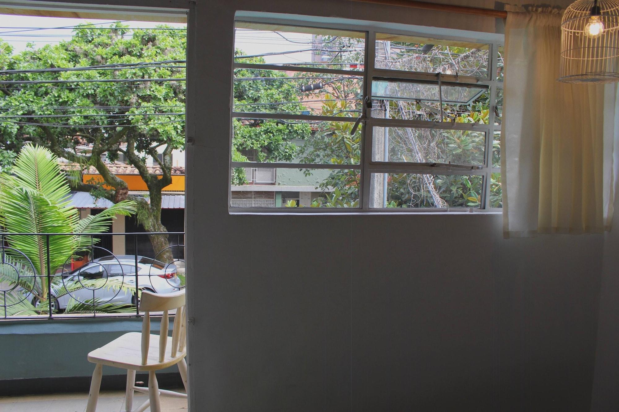 Hostal Casa Estacion Medellín Esterno foto