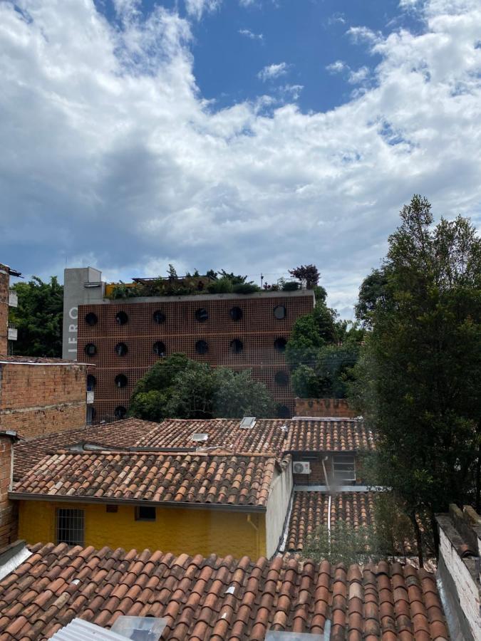 Hostal Casa Estacion Medellín Esterno foto