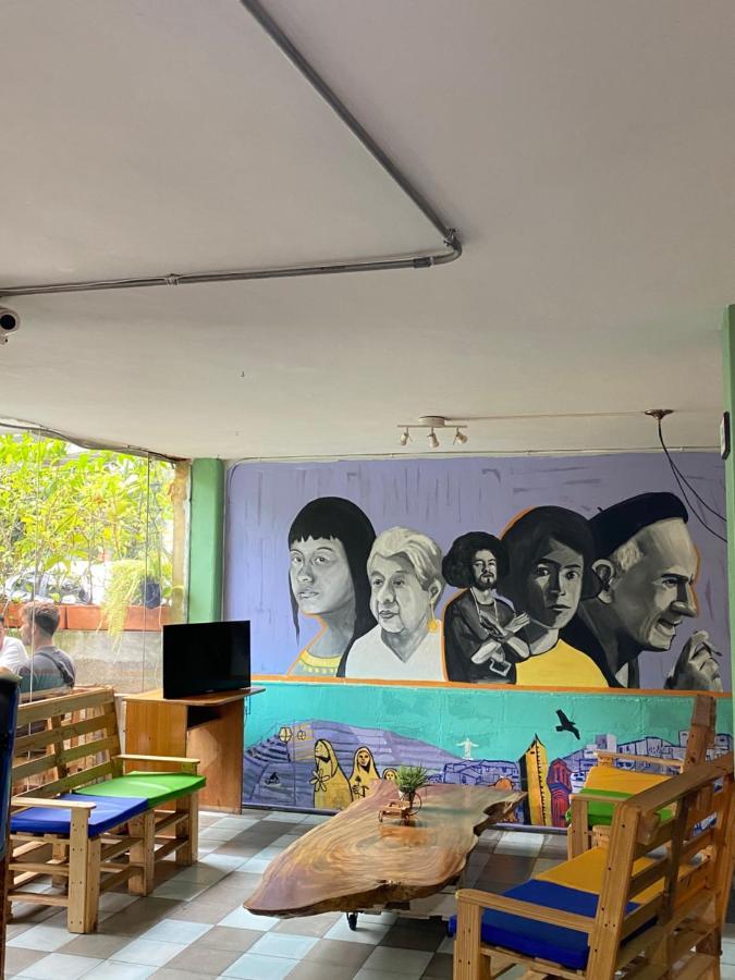 Hostal Casa Estacion Medellín Esterno foto