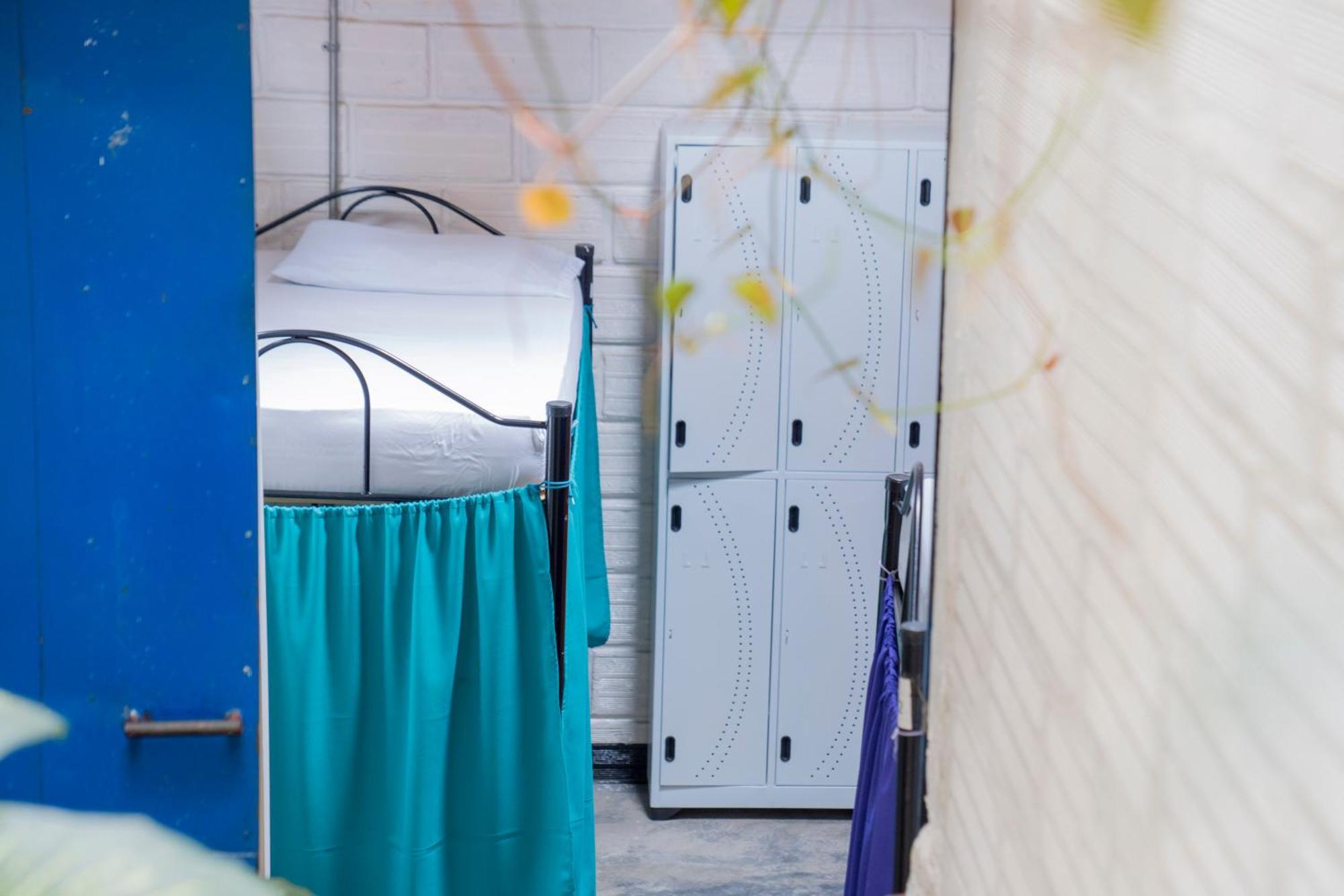 Hostal Casa Estacion Medellín Esterno foto