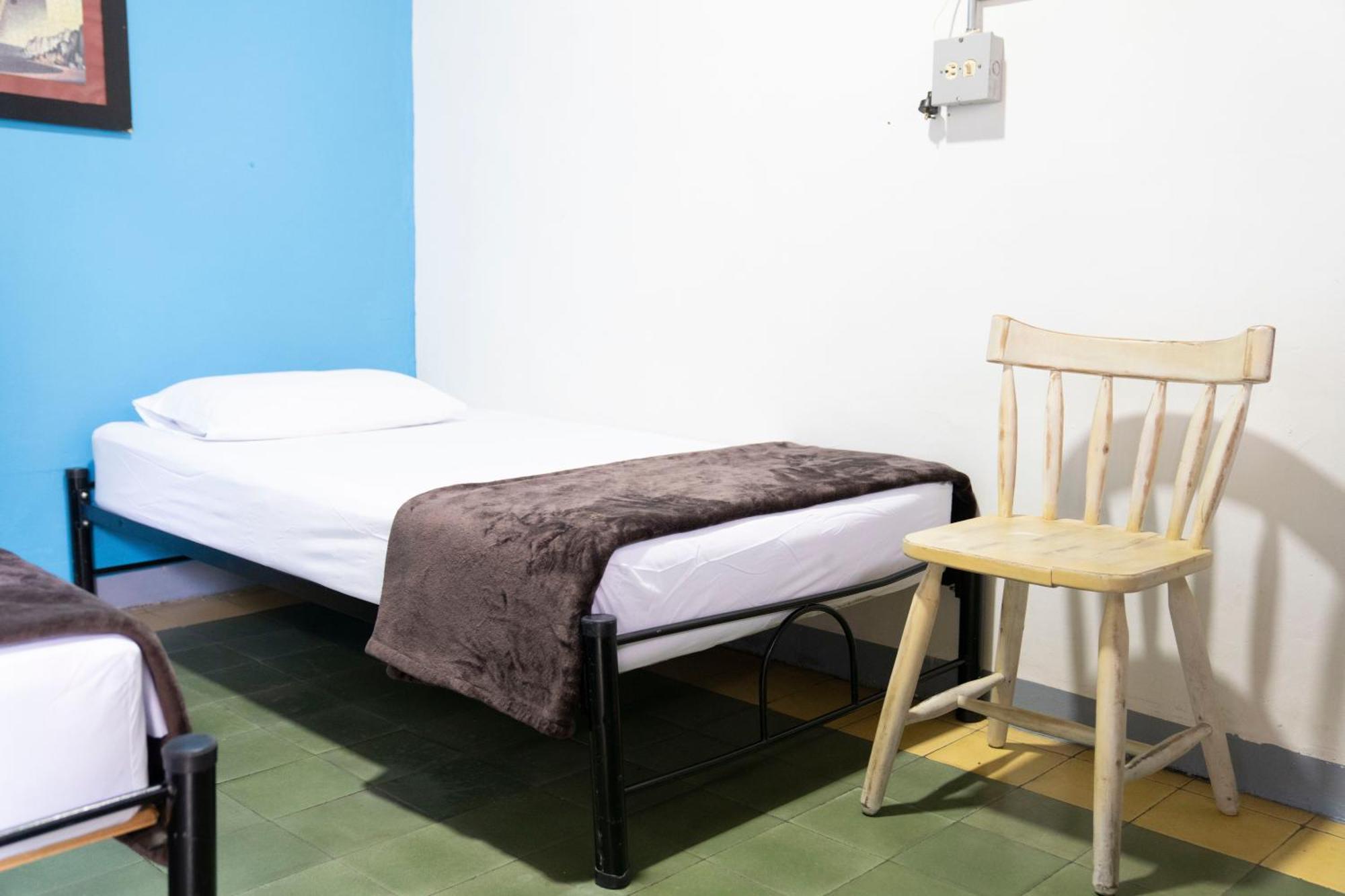 Hostal Casa Estacion Medellín Esterno foto