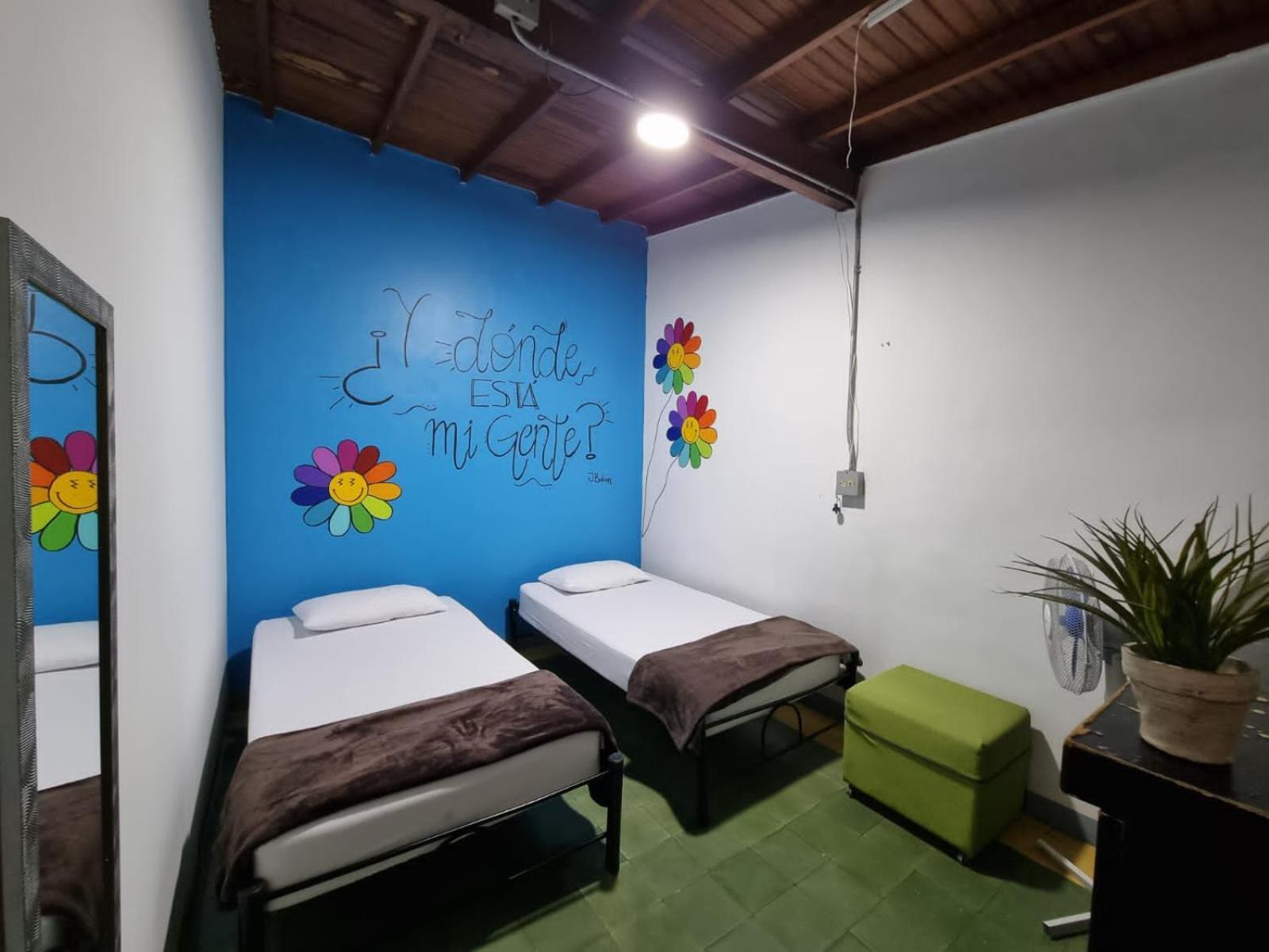 Hostal Casa Estacion Medellín Esterno foto